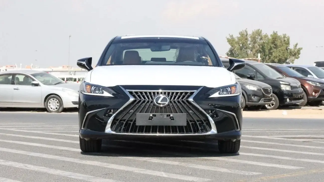 لكزس ES 2025 2.5L
