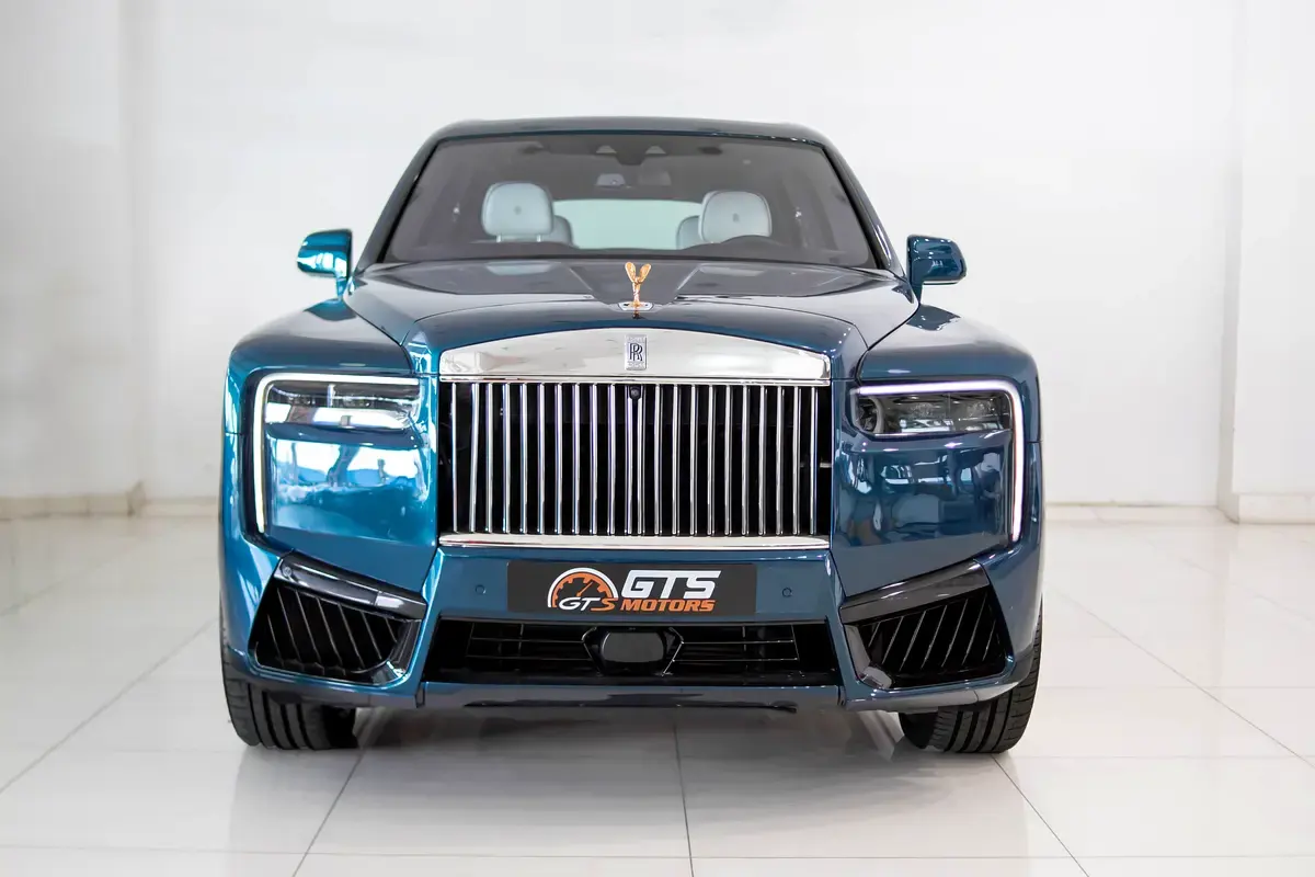 رولز رويس كولينان 2023