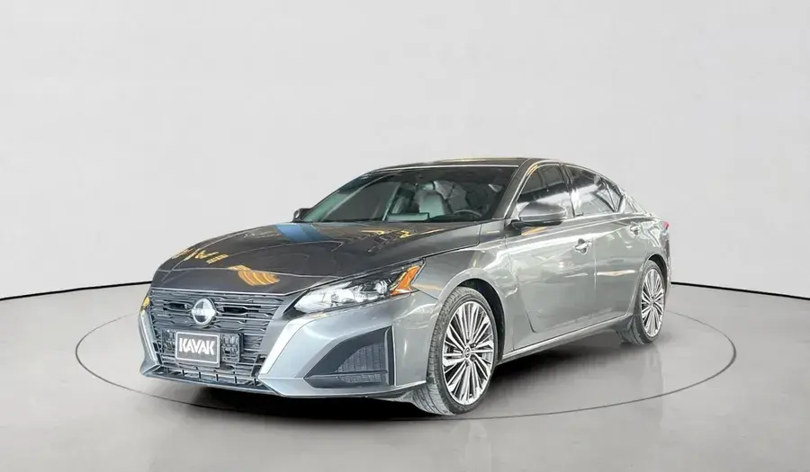 Nissan Altima 2025