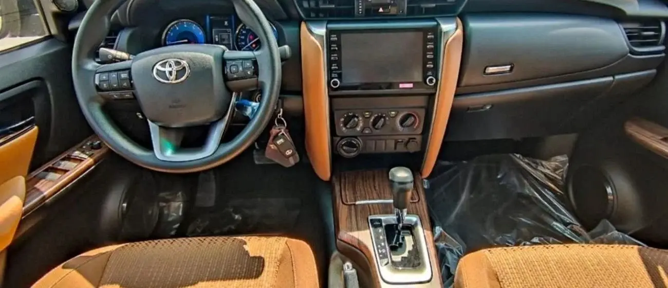 تويوتا فورتونر 2023 2.7L