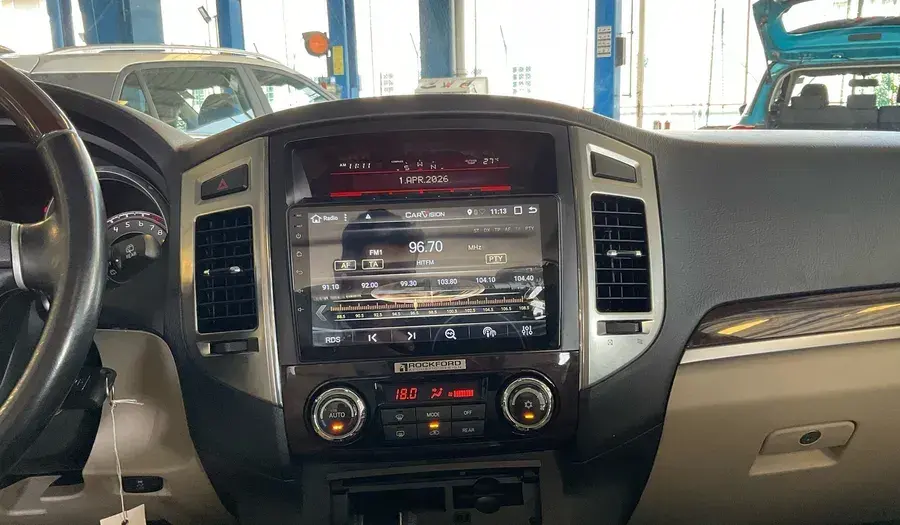 ميتسوبيشي باجيرو 2018 3.8L