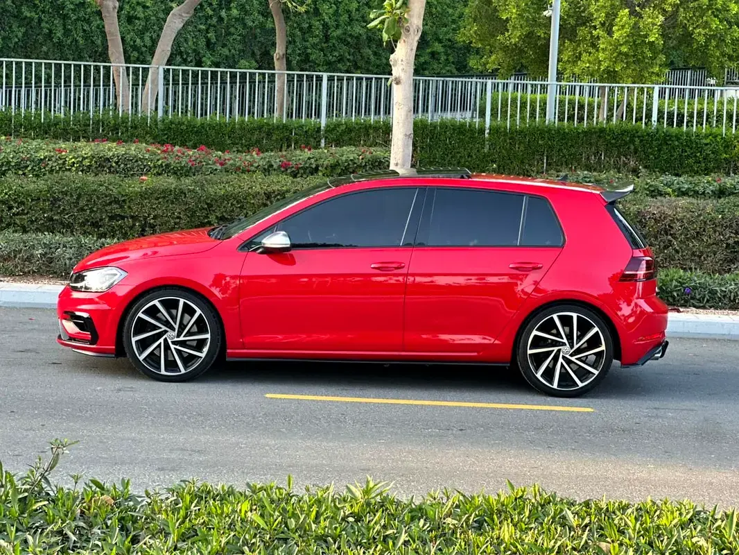 فولكس واجن جولف ار 2019 2L