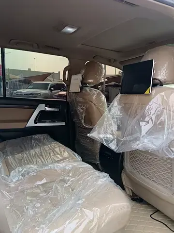 تويوتا لاند كروزر 2011