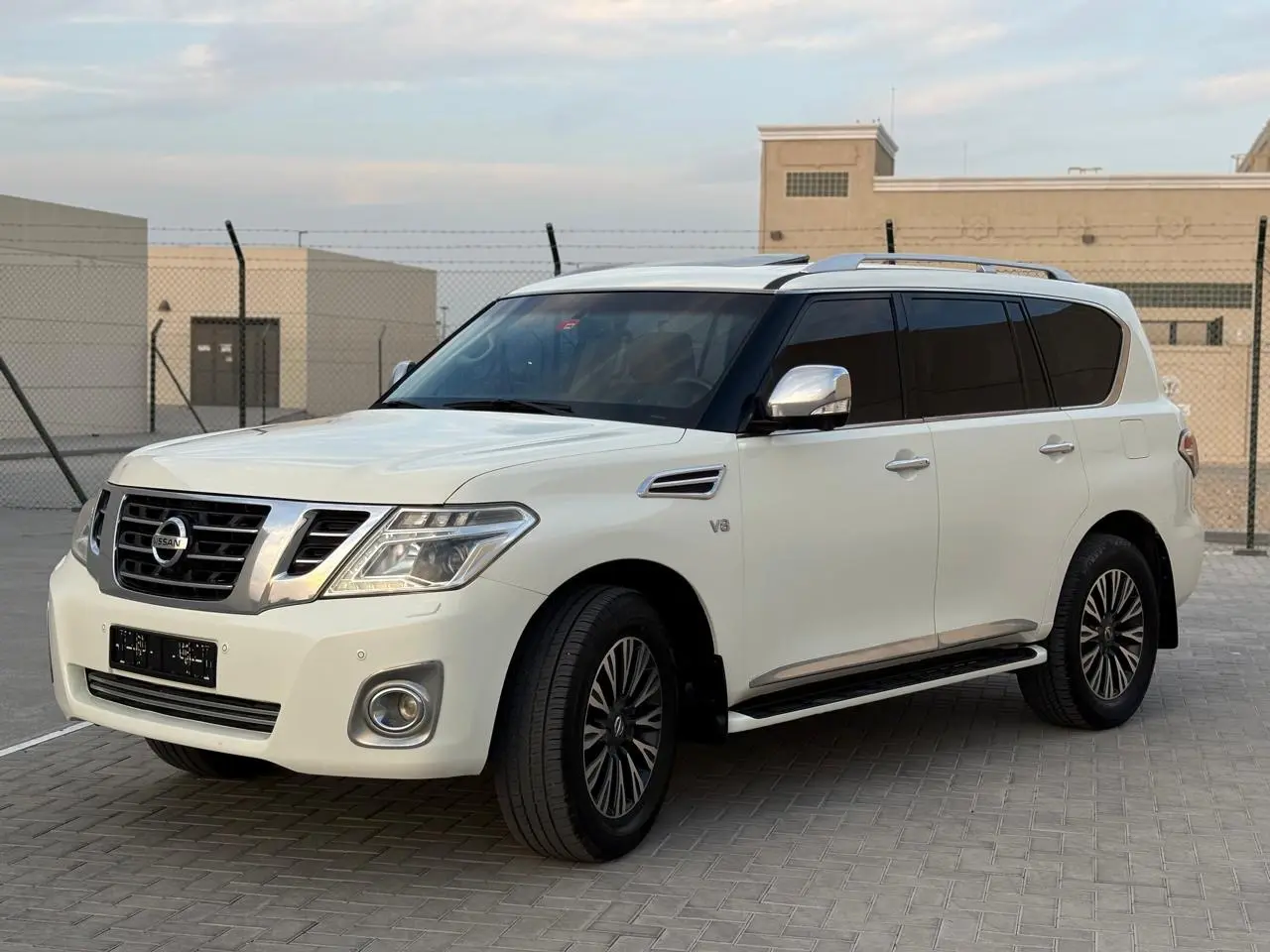 Nissan Patrol 2016 5.6L