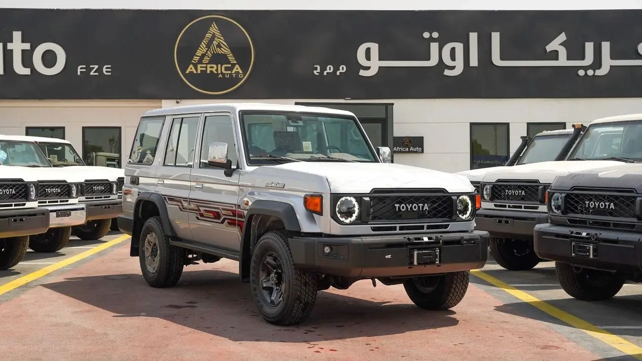 Toyota Land Cruiser 70 2025 4L