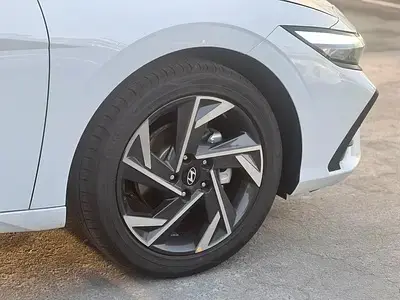 هيونداي إلانترا 2025 1.5L