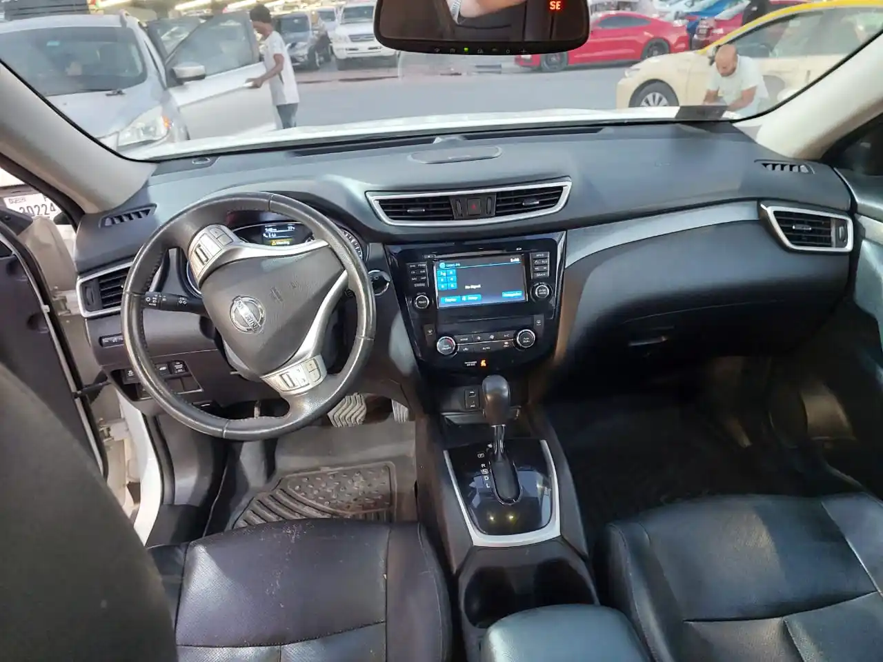 نيسان روج 2016