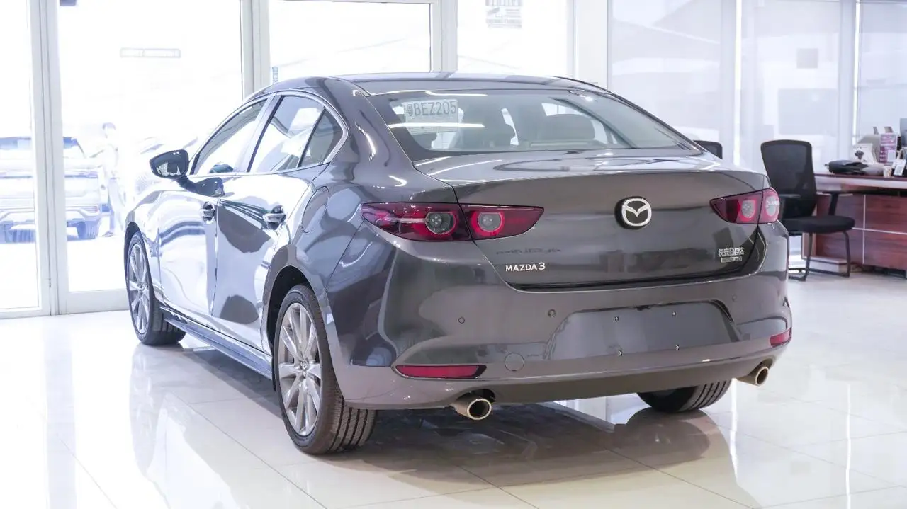 مازدا 3 Sedan 2025