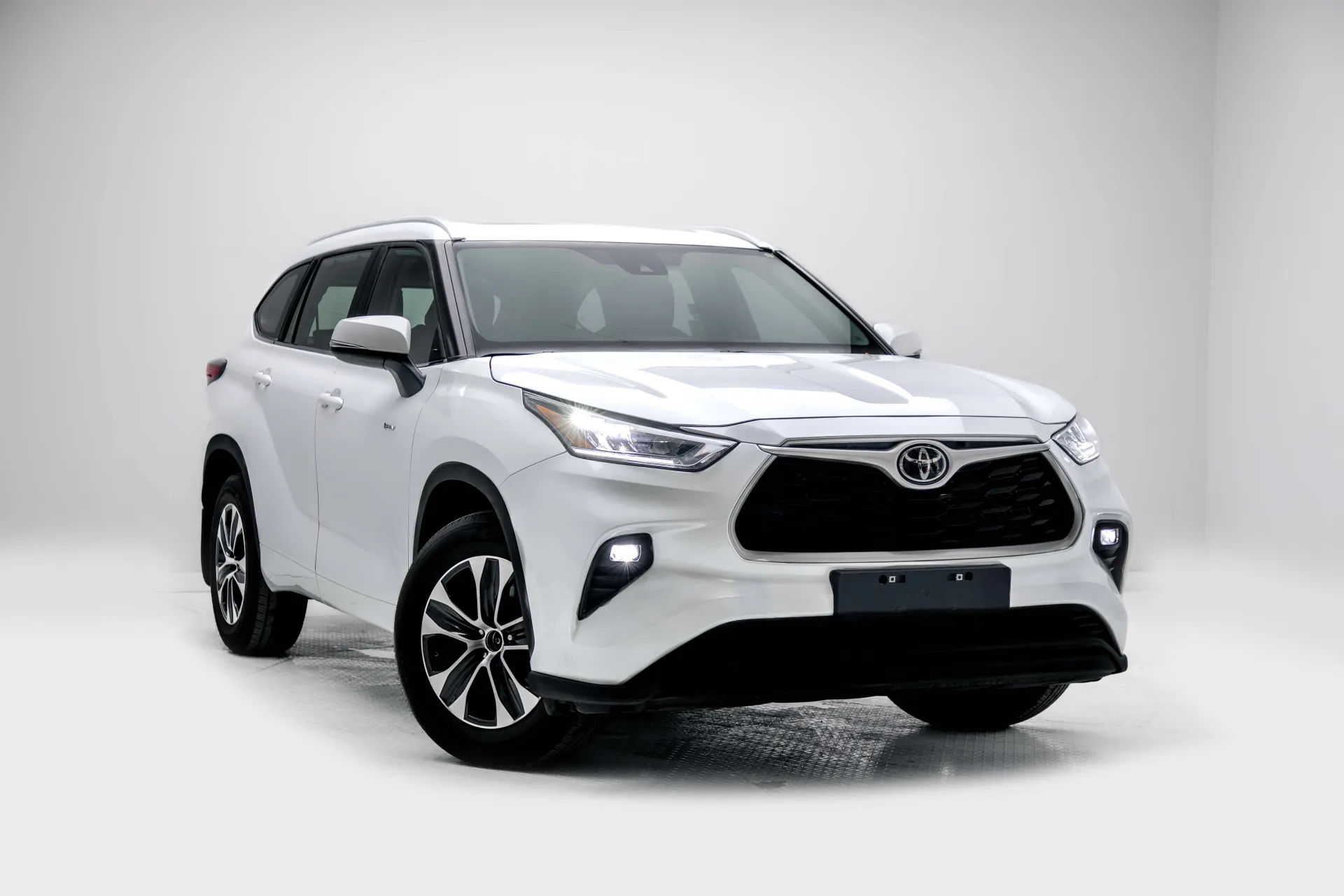 تويوتا هايلاندر 2025 2.5L