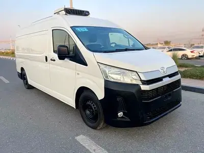 Hiace Bus 2020