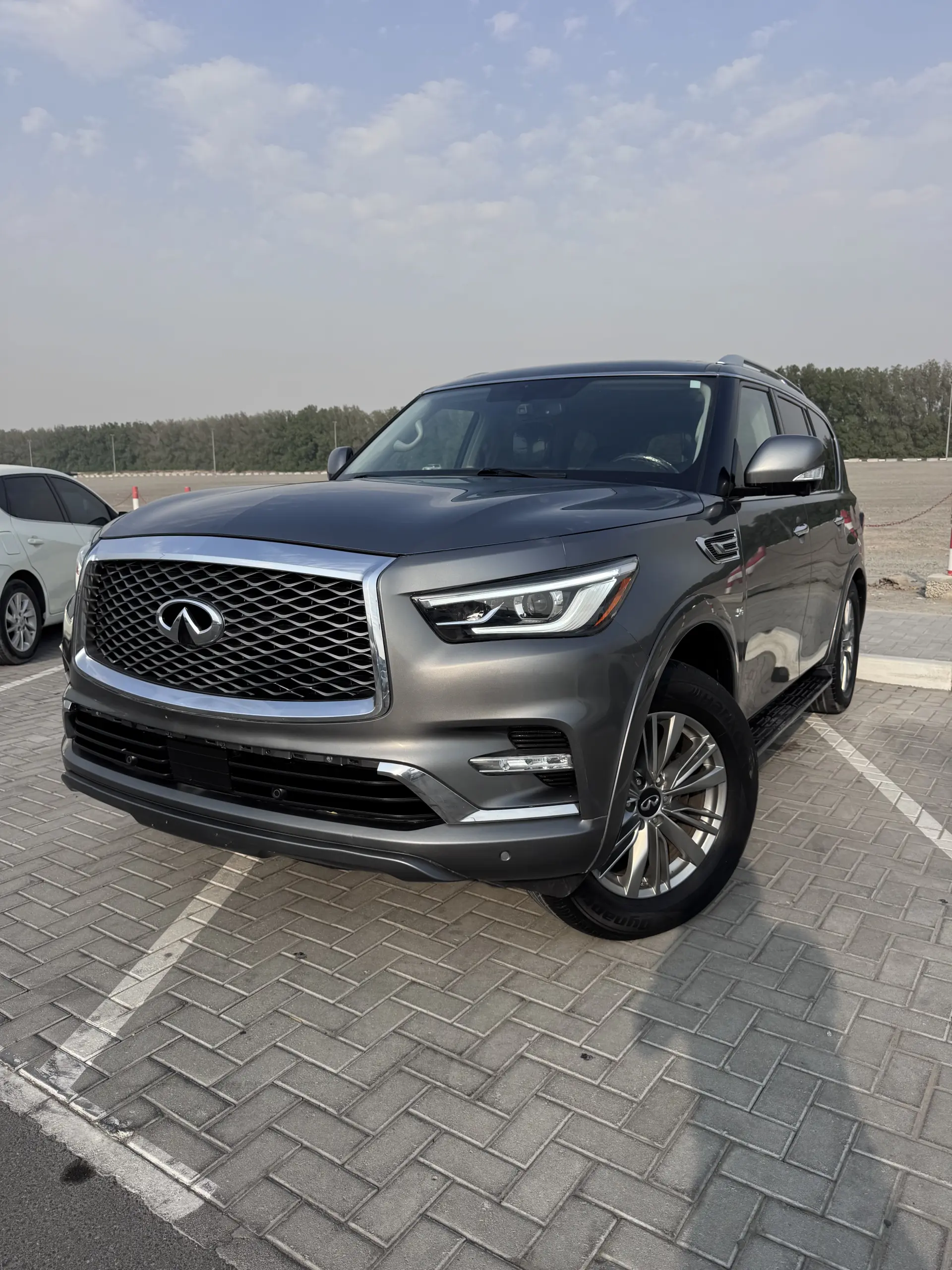 Infiniti QX80 2018 5.6L