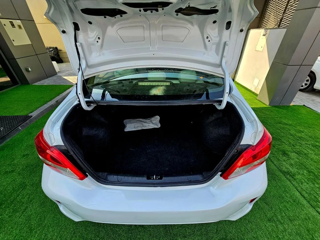 ميتسوبيشي اتراج 2021 1.2L