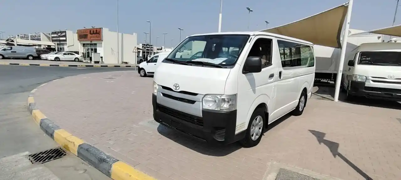 Toyota Hiace 2014