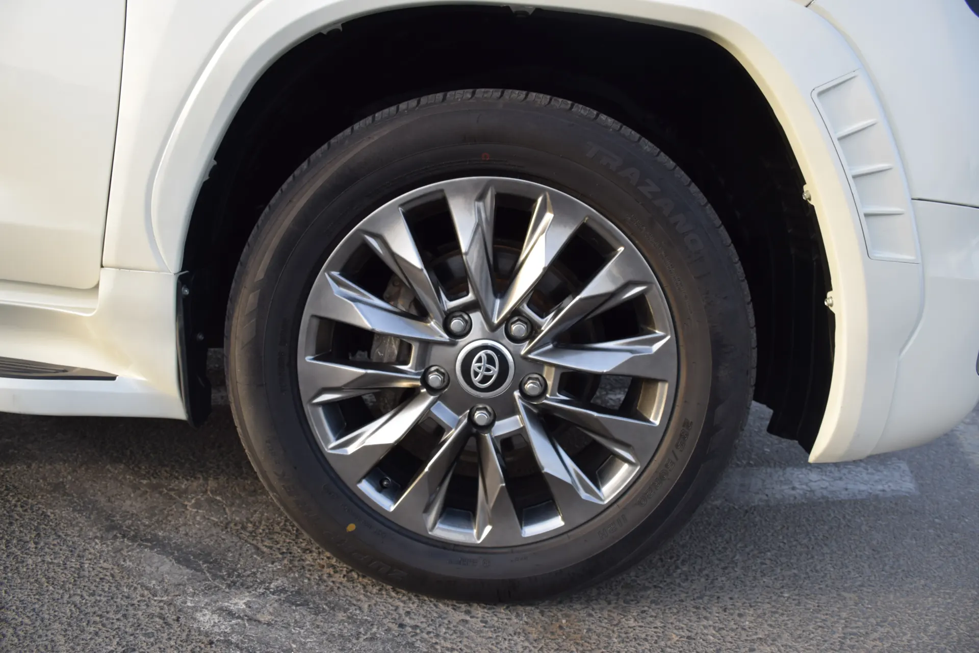 تويوتا لاند كروزر 2015 4.5L