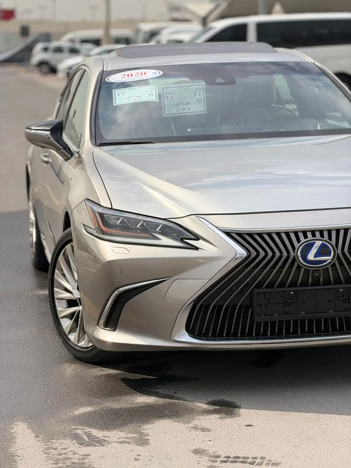 Lexus ES 2020 0.1L