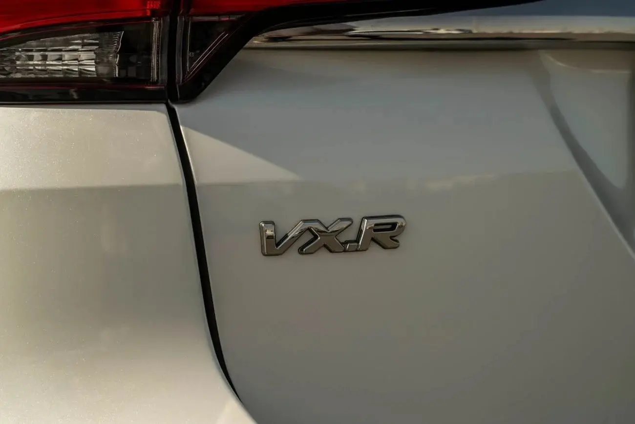 Toyota Fortuner 2024 4L