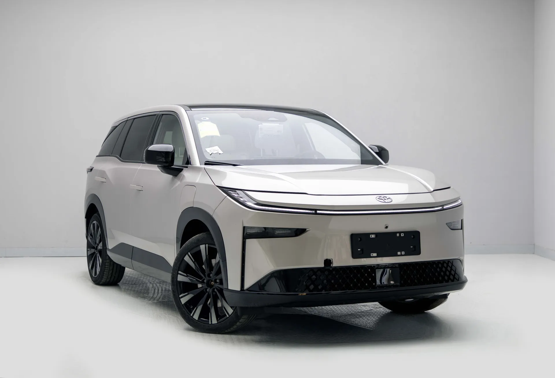 تويوتا bZ3 2025