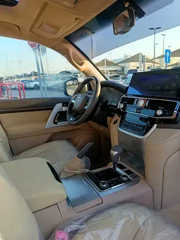 تويوتا لاند كروزر 2012