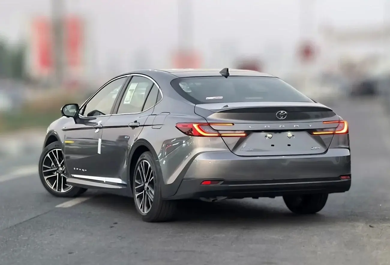 تويوتا كامري 2025 2.5L