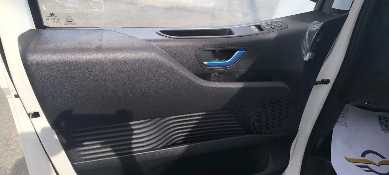 Hyundai Staria 2025 2.2L