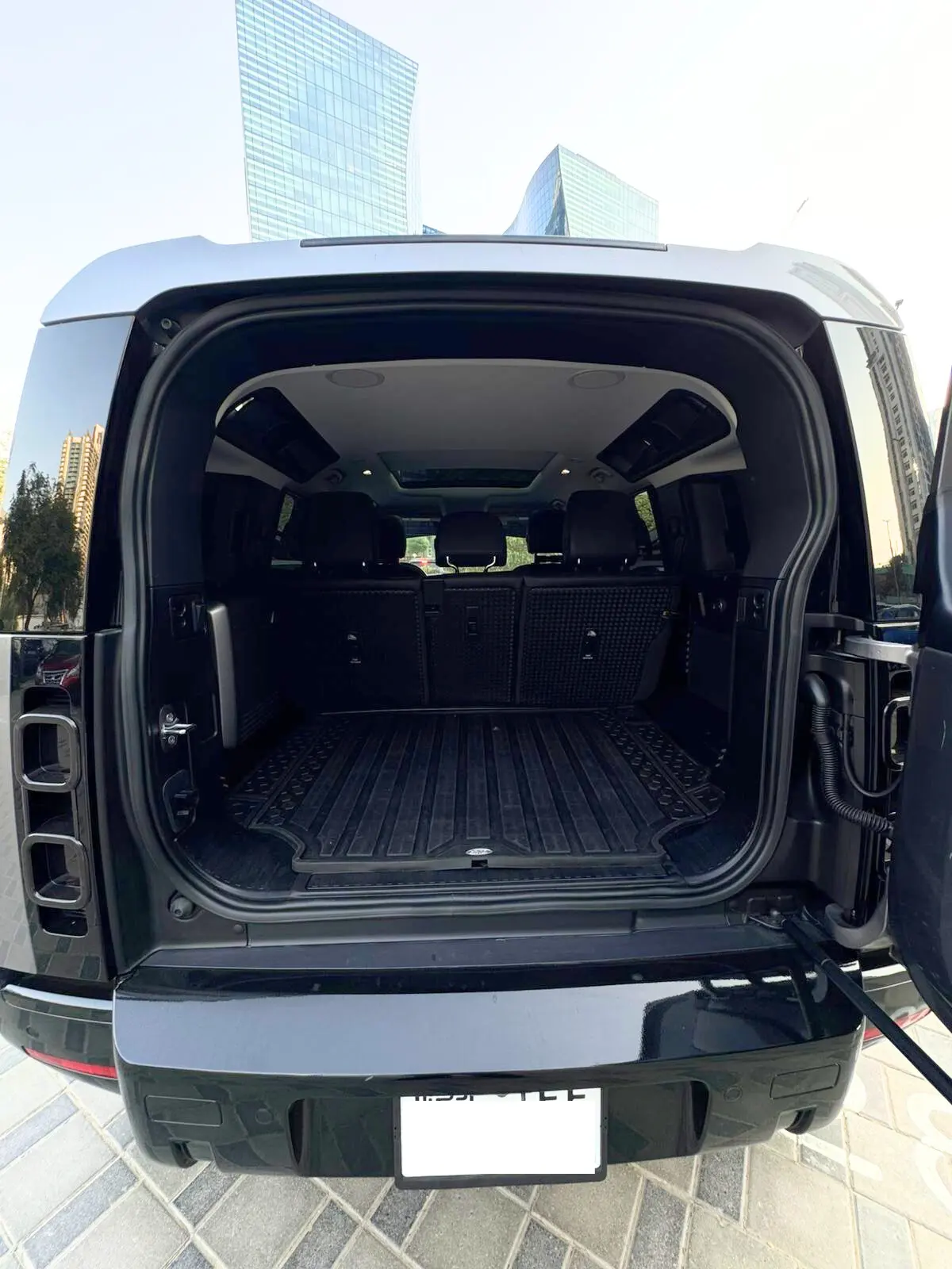 Land Rover Defender 2022 3L