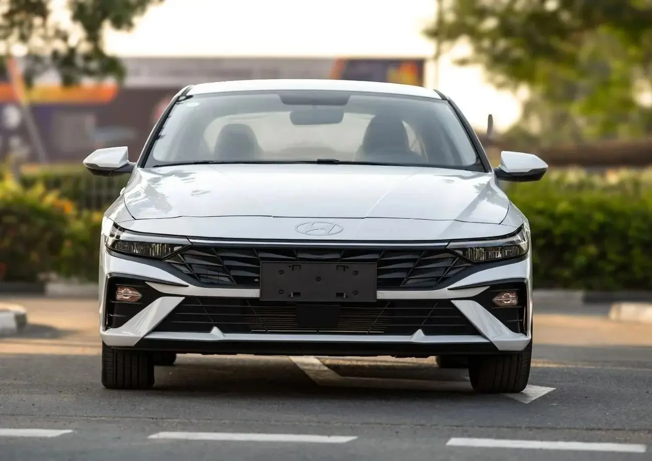 Hyundai Elantra 2025