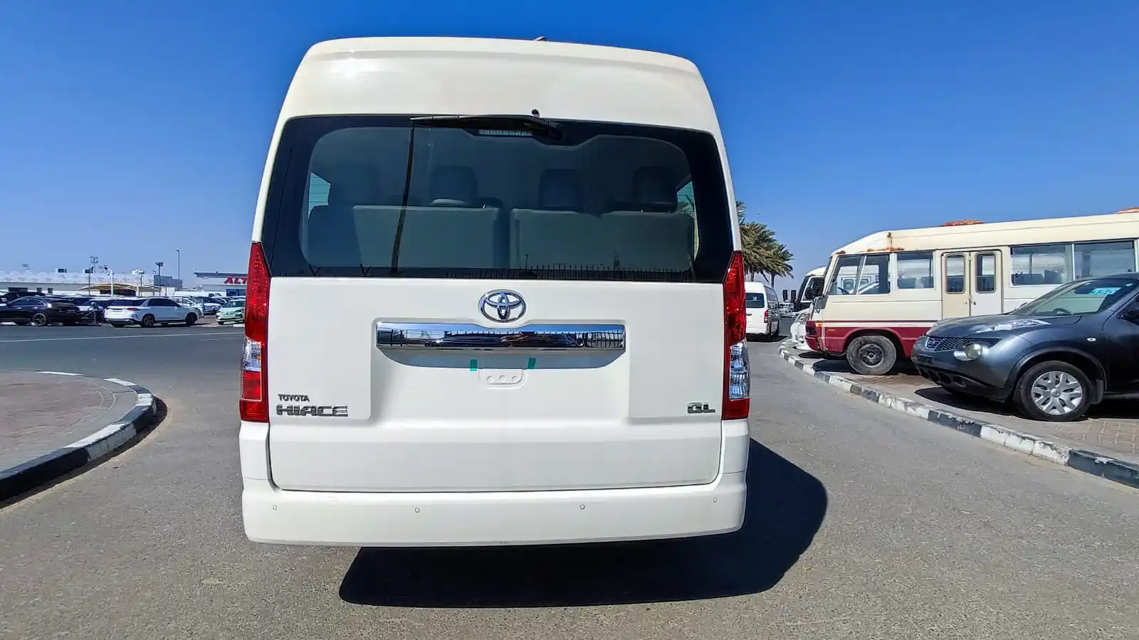 Toyota Hiace 2025