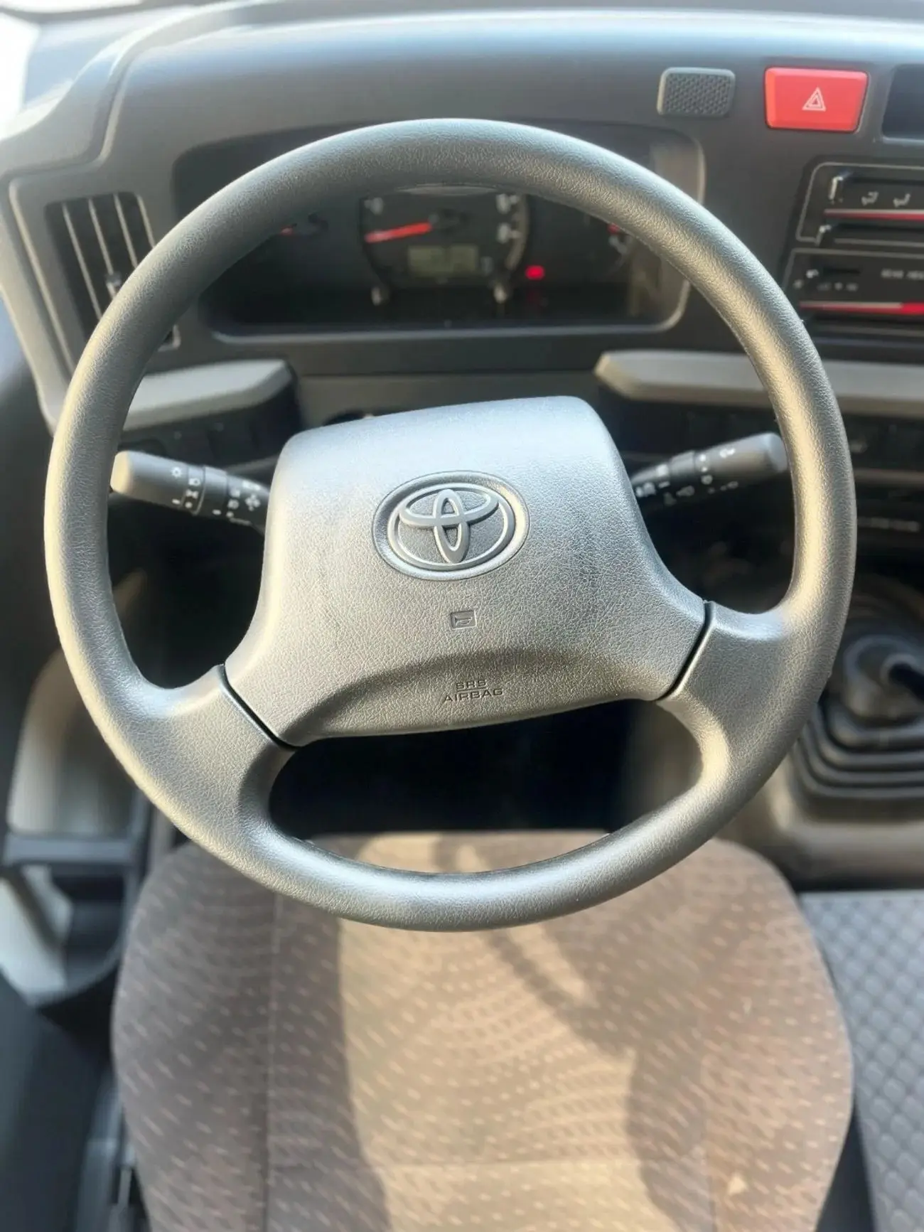 Toyota Coaster 2025 4L