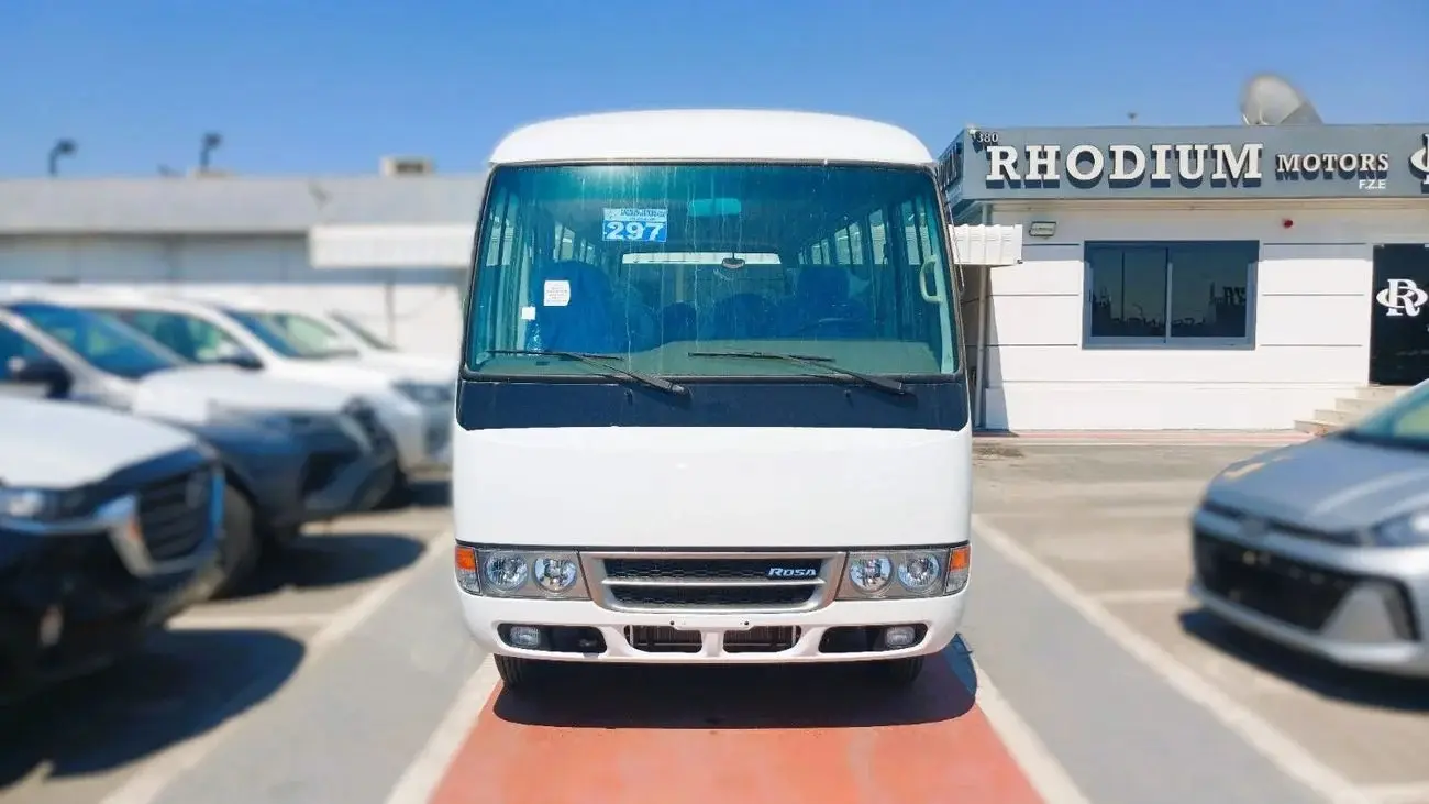 Mitsubishi Rosa 2024 4.2L