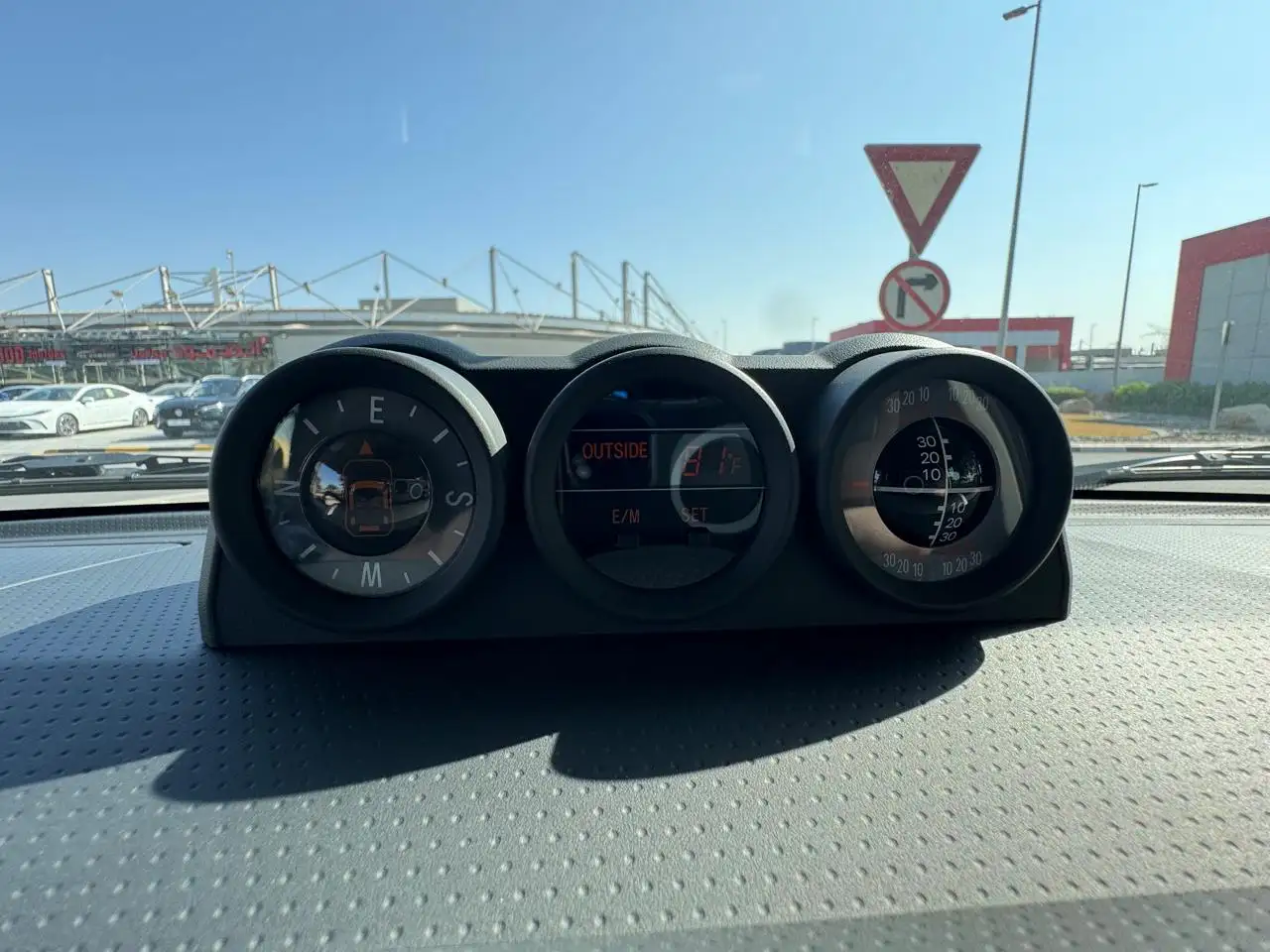 تويوتا اف جي كروزر 2023