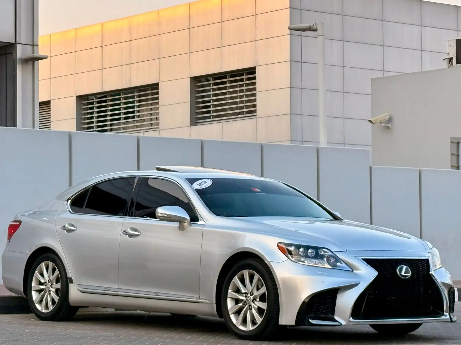 Lexus LS 2010 undefinedL