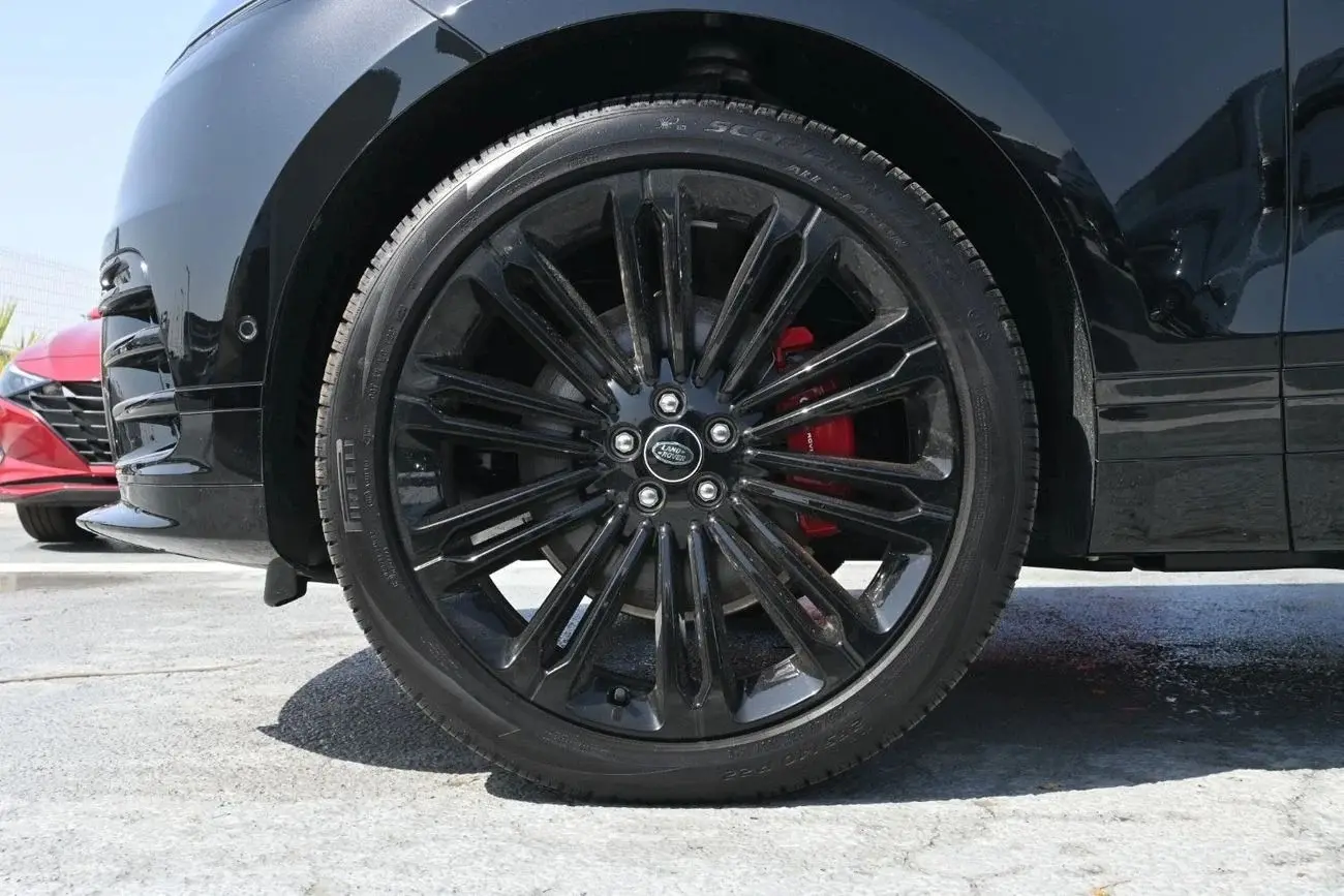 لاند روفر رينج روفر فيلار 2025 2.5L