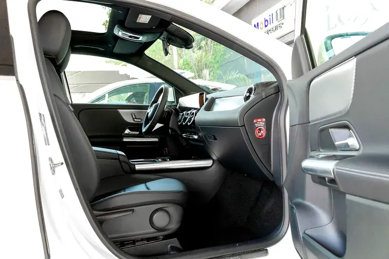 مرسيدس بنز GLA Class 2024