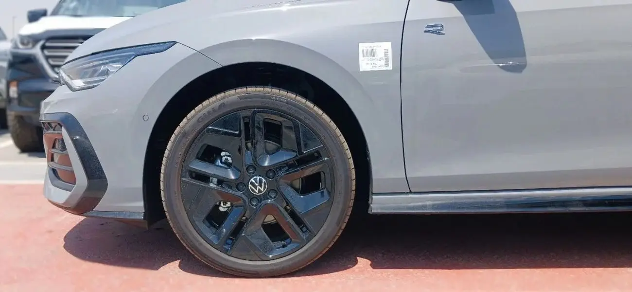Volkswagen Golf R 2025 1.5L
