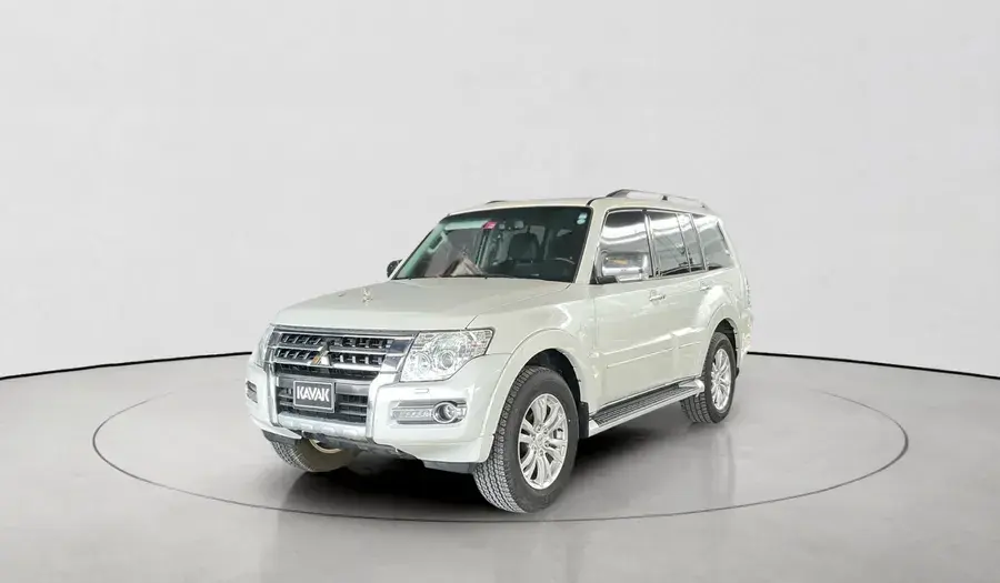 Mitsubishi Pajero 2020