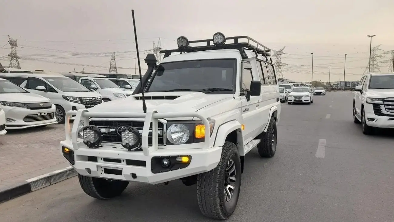 Toyota Land Cruiser 70 2023 4.5L