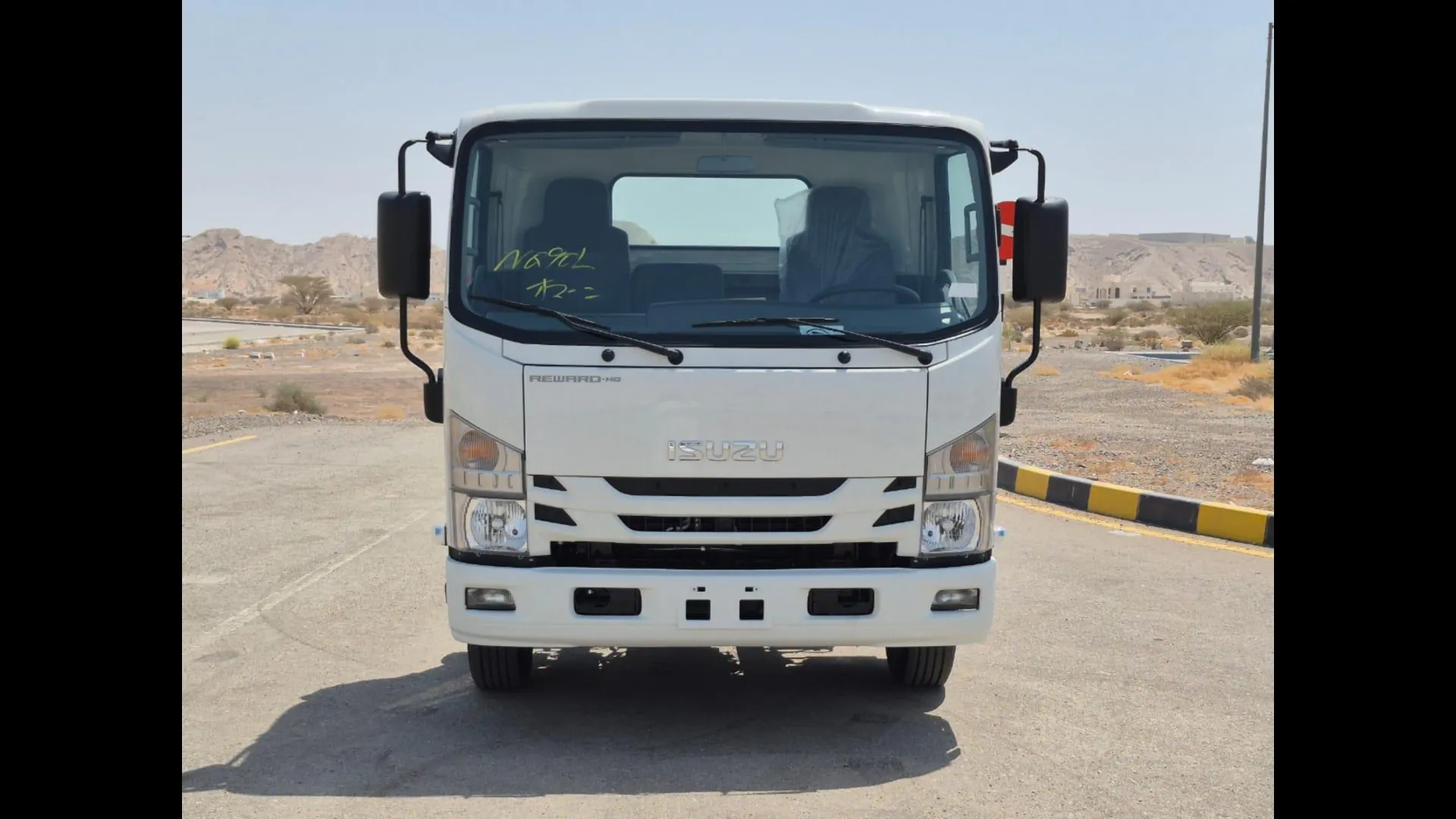 Isuzu NPR 2026 5.2L