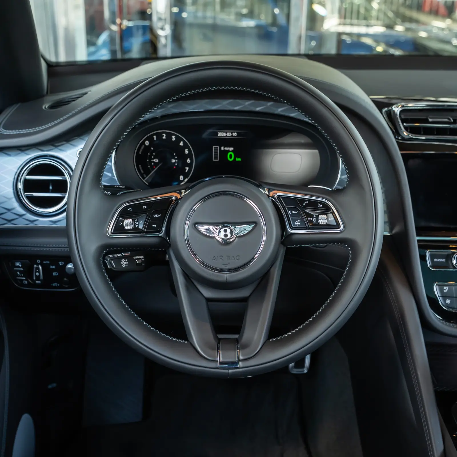 بنتلي بينتايجا 2023 6.01L