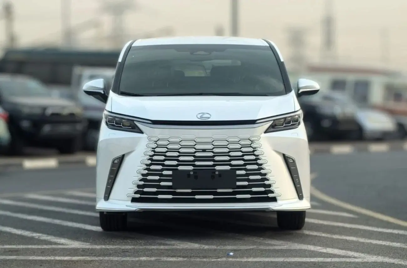 Lexus LM 2025 2.5L