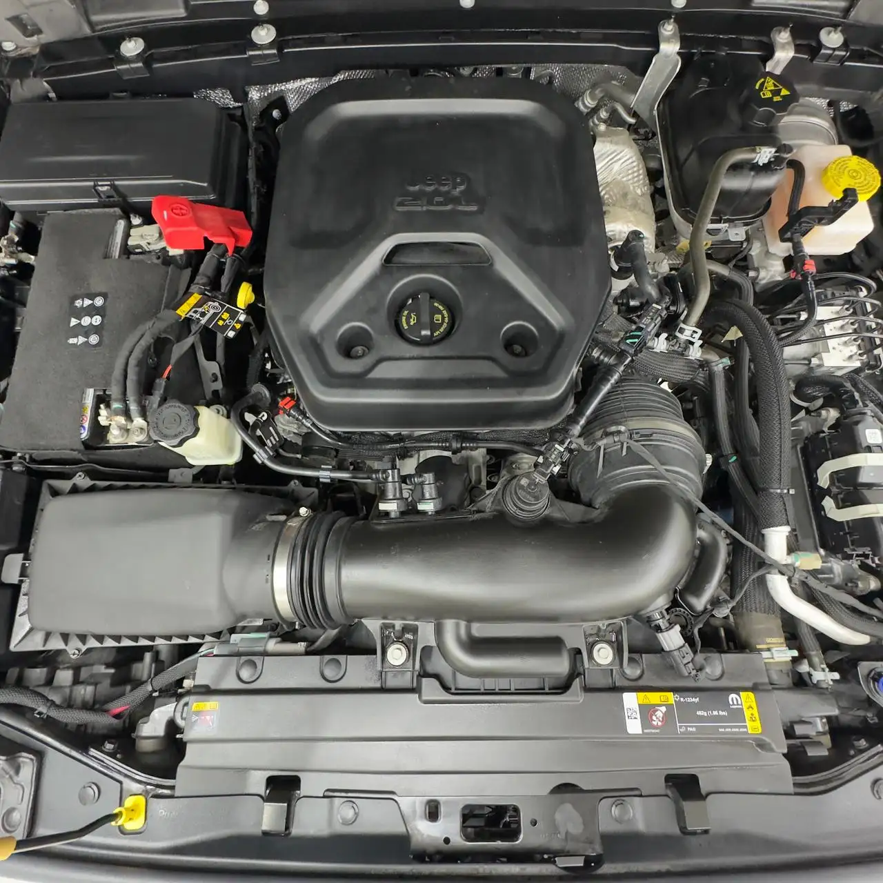 Jeep Wrangler 2024 2L