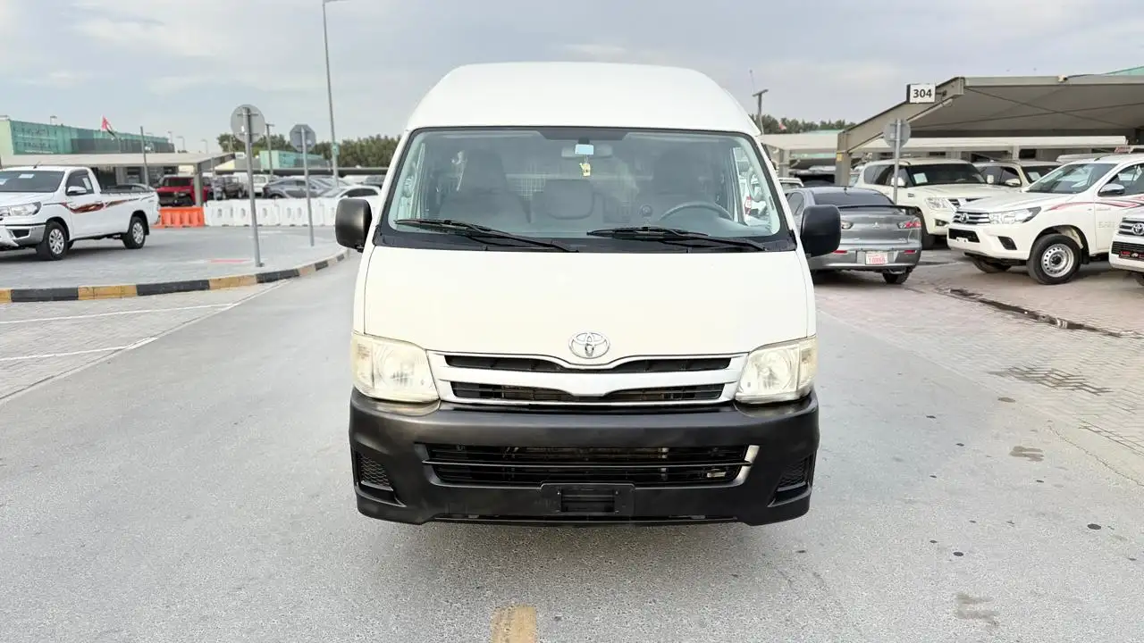 Toyota Hiace 2012 3.5L