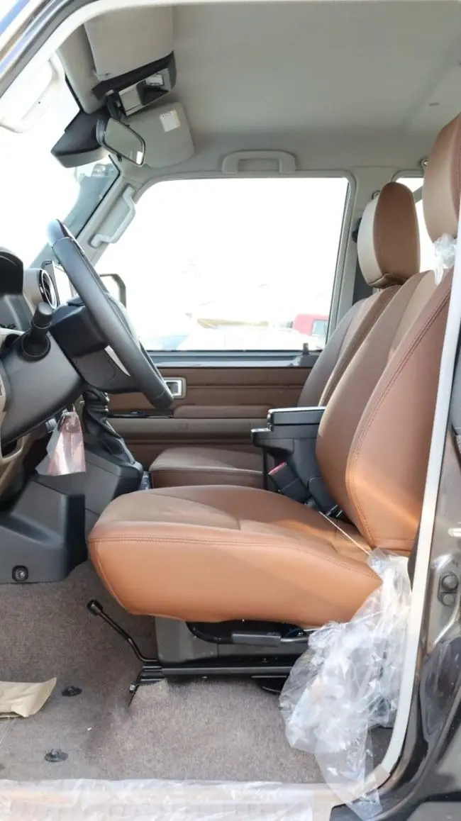 Toyota Land Cruiser 70 2025 2.8L