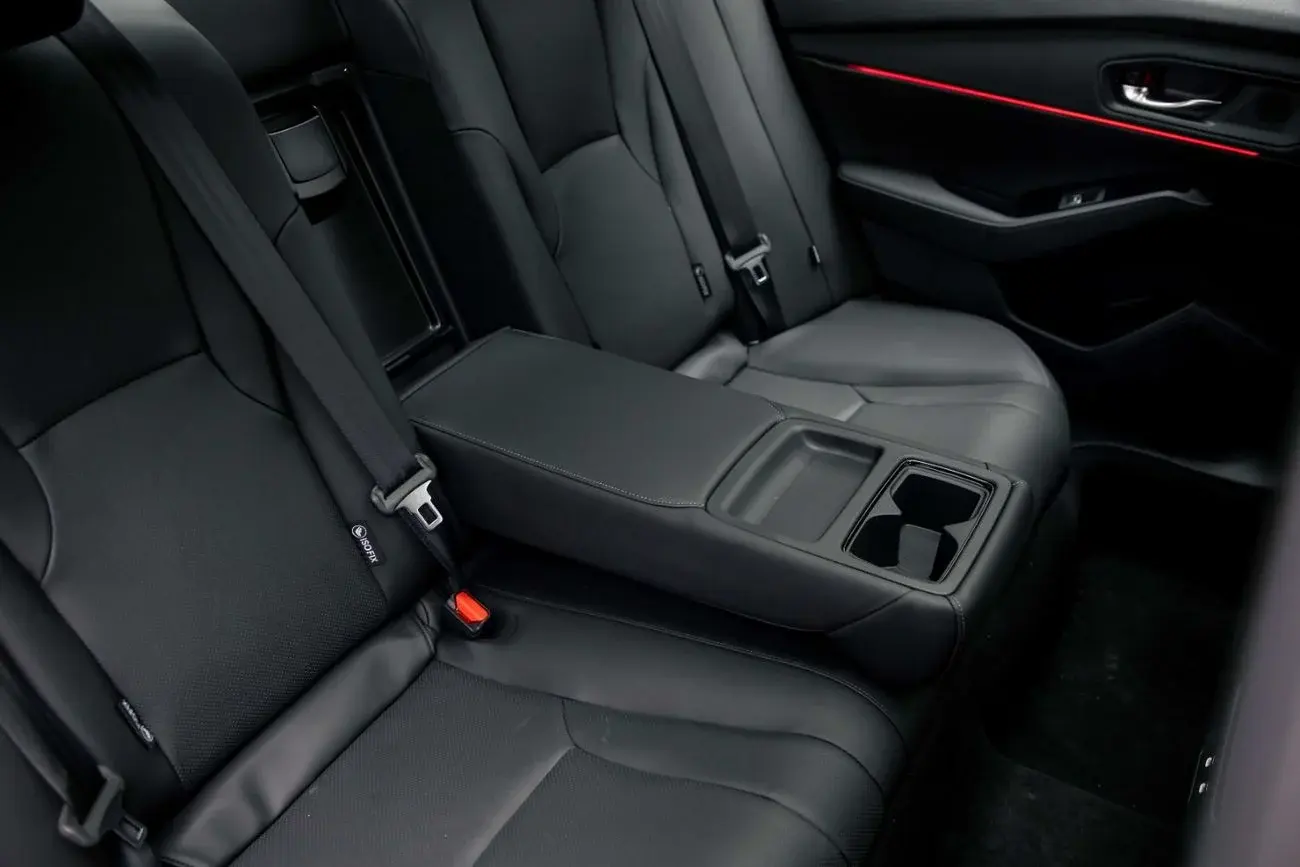 هوندا أكورد 2025