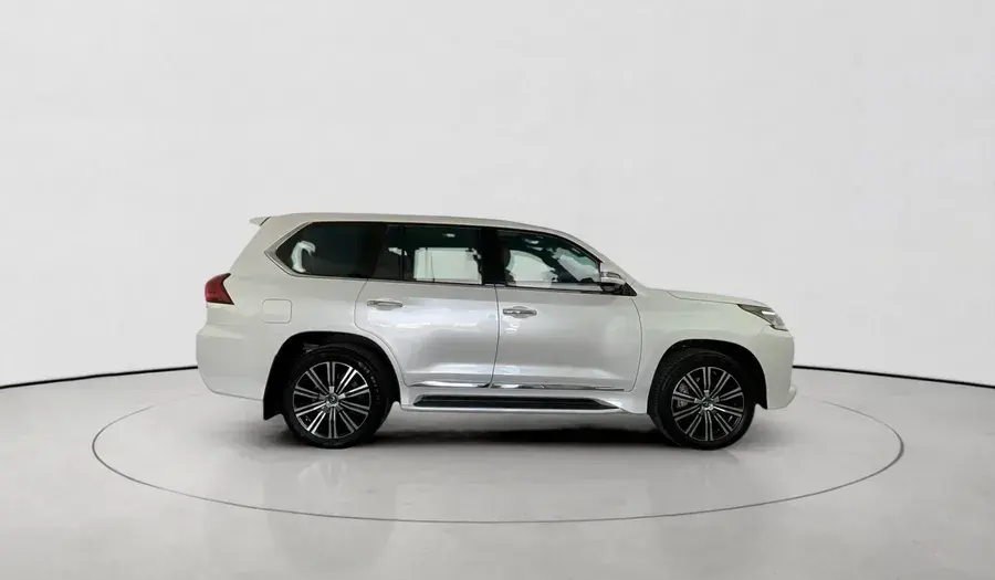 لكزس LX 2020 undefinedL