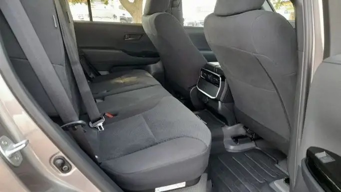 تويوتا لاند كروزر 2025 3.3L