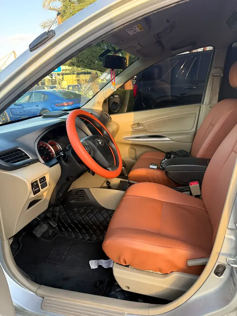 تويوتا أفانزا 2015