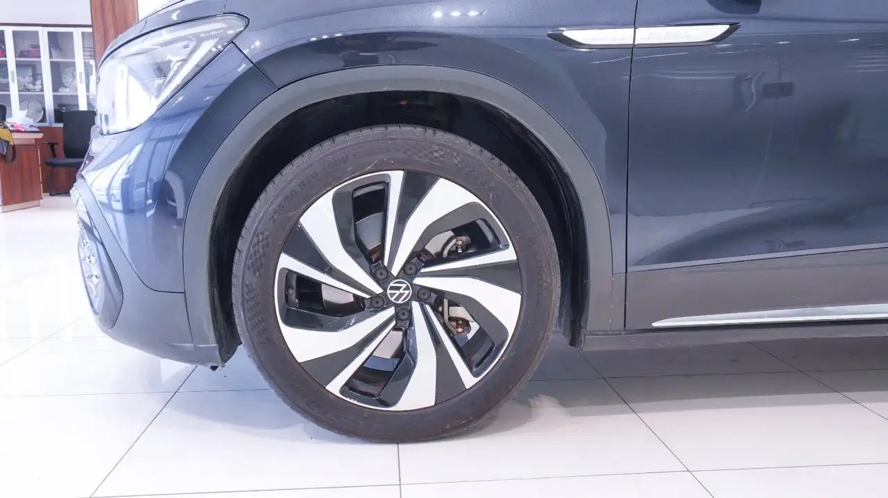 فولكس واجن ID.6 2022