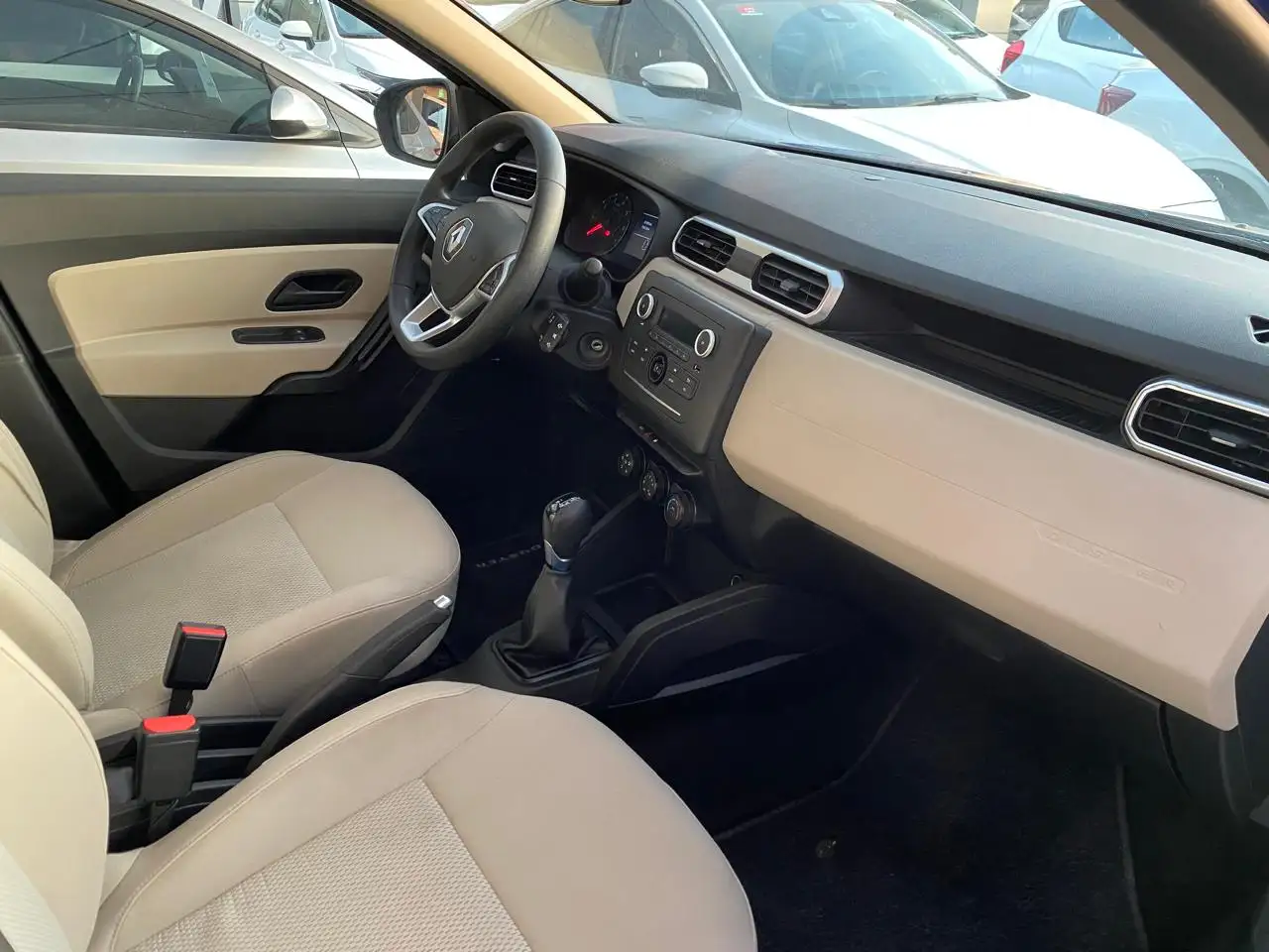 رينو داستر 2023 1.6L