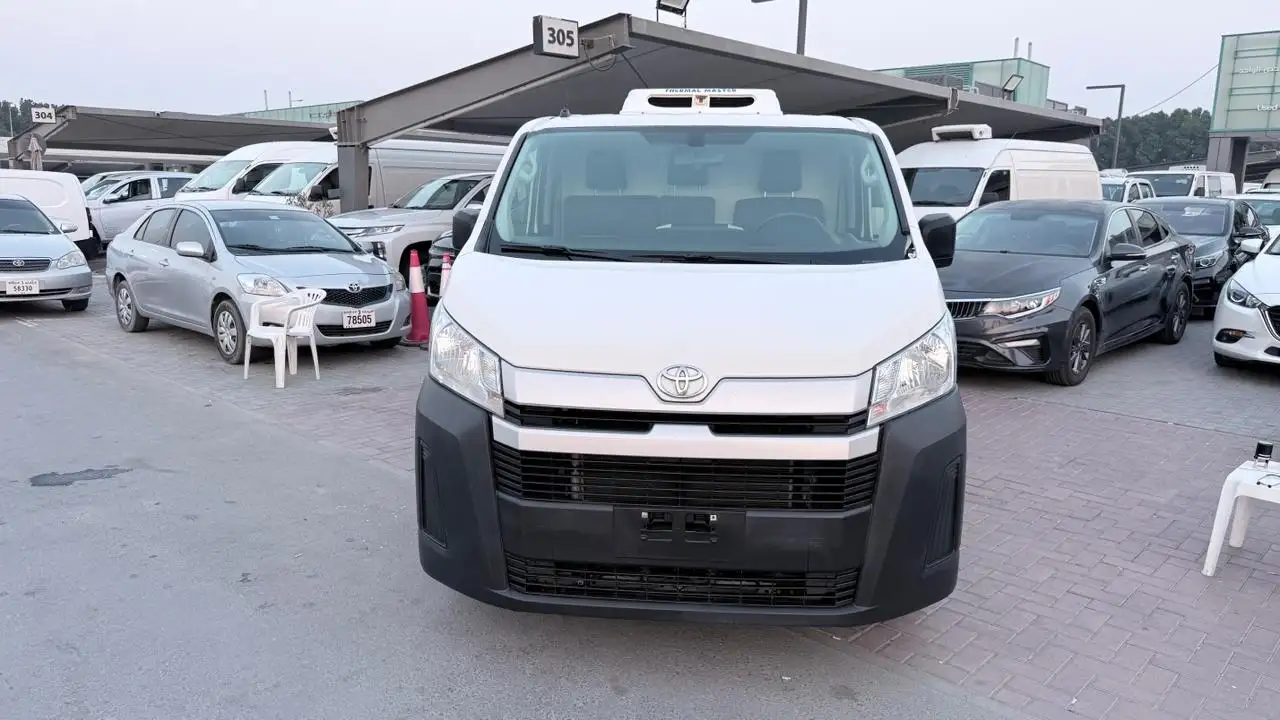 Toyota Hiace 2021