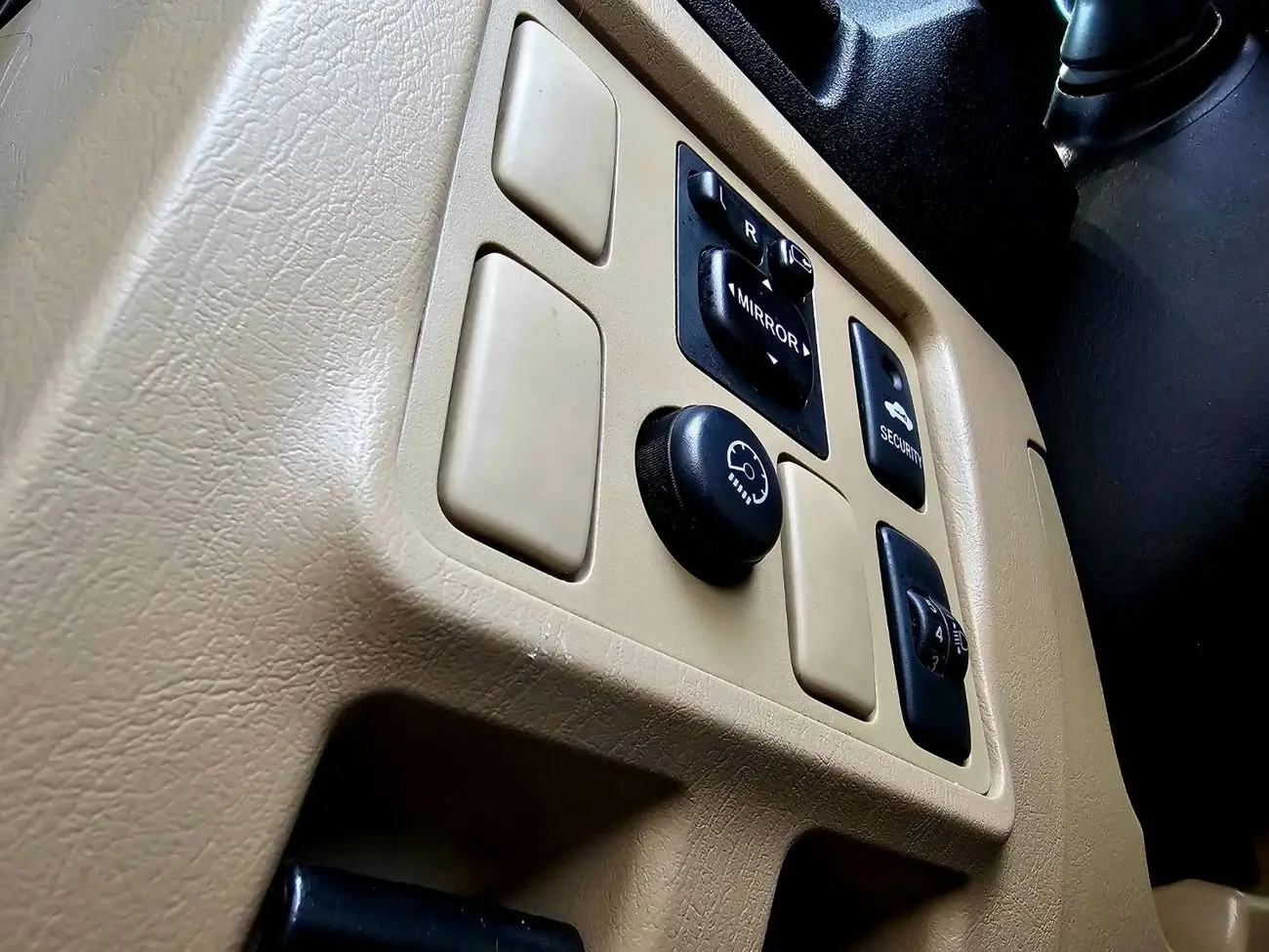 تويوتا فورتونر 2015 2.7L